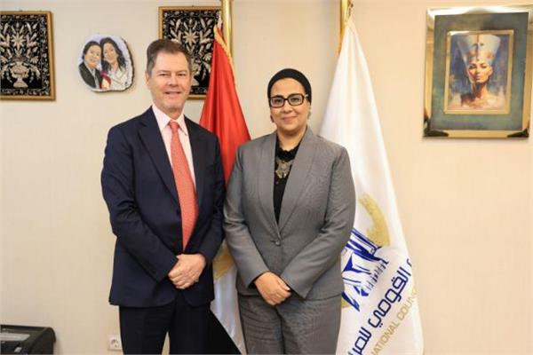 أمل عمار تستقبل السفير الاسباني فى مصر
