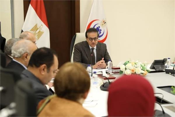 الدكتور خالد عبدالغفار نائب رئيس مجلس الوزراء وزير الصحة والسكان