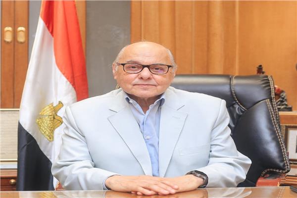 رئيس حزب الغد يناشد جميع الدول العربية دعم موقف مصر ومساندة الرئيس السيسى فى موقفه التاريخى