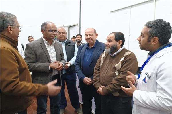 نائب وزير الإسكان يتابع منظومة مياه الشرب