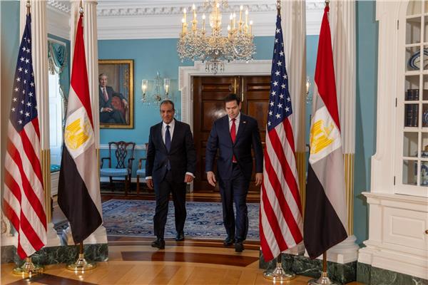 وزير الخارجية والهجرة ونظيره الأمريكي 