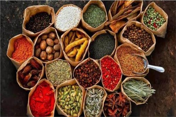  التوابل والمطيّبات الأساسية 