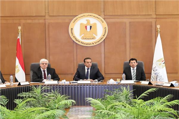 الاجتماع الرابع لمجلس إدارة المشروع القومي للجينوم المصري