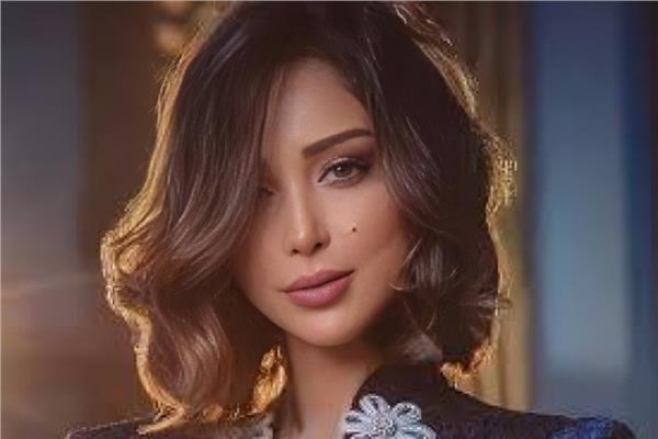  الفنانة بسمة بوسيل