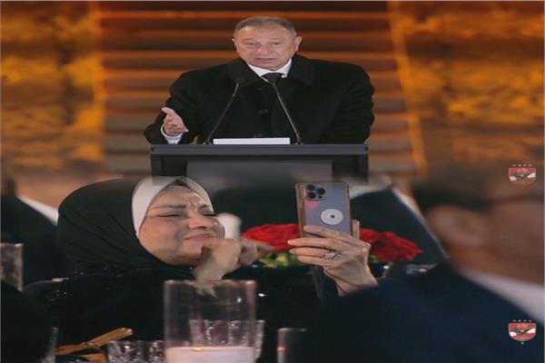 الخطيب وزوجته