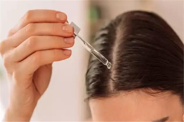 أعشاب لنمو شعرك سريعًا 