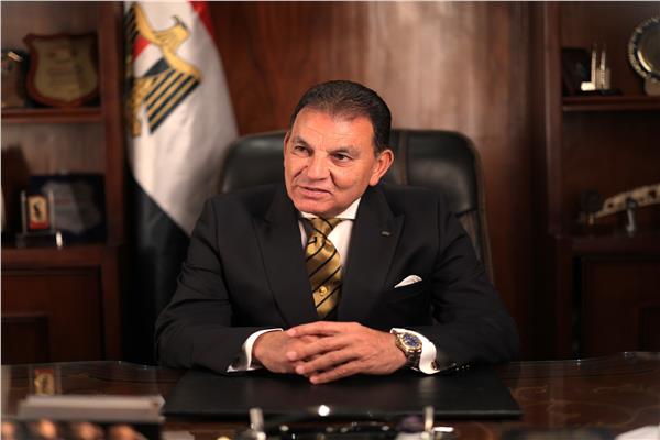 حاتم باشات