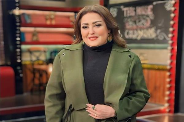 الفنانة نهال عنبر