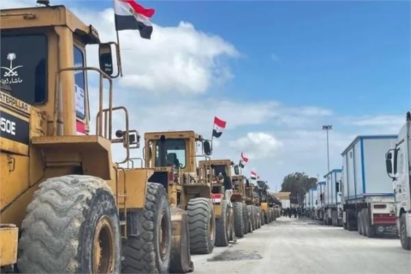  المعدات الثقيلة في الدخول إلى قطاع غزة 
