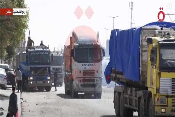  دخول المساعدات والمعدات الثقيلة لقطاع غزة