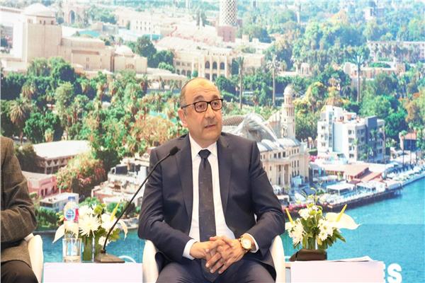  المهندس محمد شيمي، وزير قطاع الأعمال العام