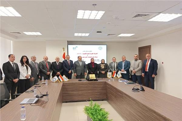 الشركة المصرية لنقل الكهرباء توقع اتفاقية تعاون مع شركة صان مصر
