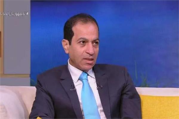 الدكتور هشام إبراهيم، أستاذ التمويل والاستثمار
