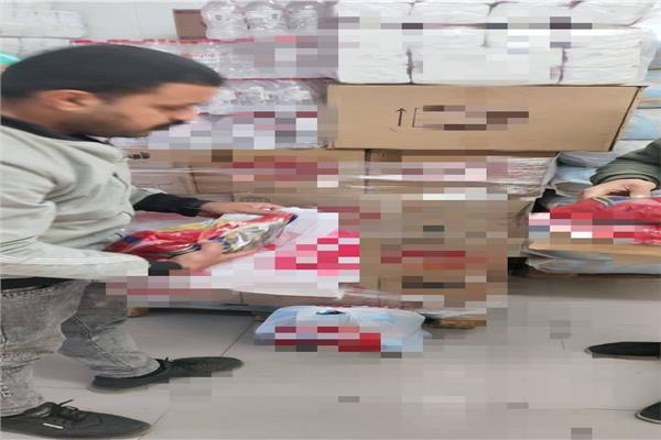 ضبط كميات كبيرة من البلح الجاف غير صالحة للاستخدام