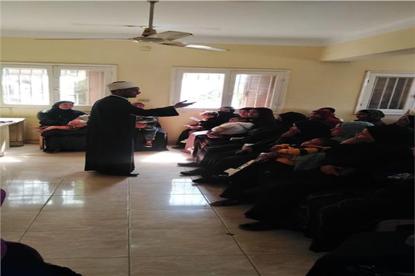 ندوة حول الابتزاز الالكتروني بالأقصر