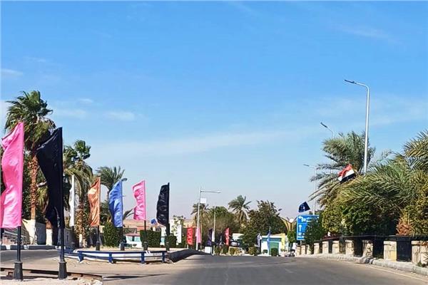 جانب من استعدادات المحافظة لفعاليات ظاهرة تعامد الشمس على وجه الملك رمسيس الثانى 