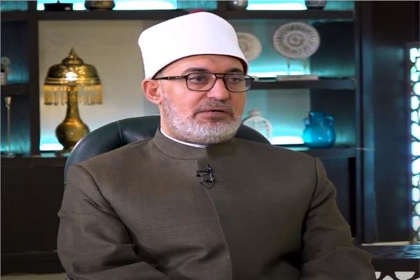  الدكتور نظير عياد