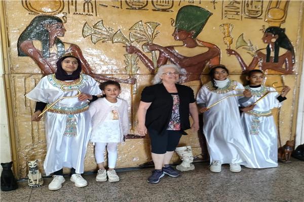 مطار أبو سمبل الدولي يحتفل مع السائحين بظاهرة تعامد الشمس