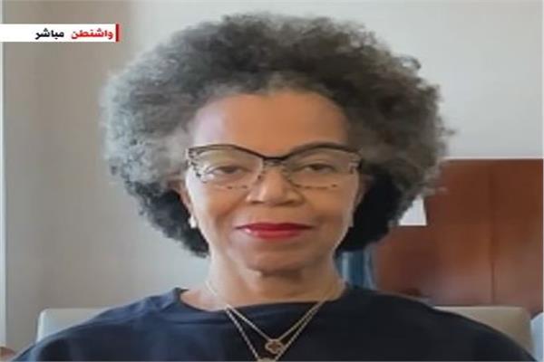 السفيرة جينا وينستانلي، دبلوماسية أميركية سابقة