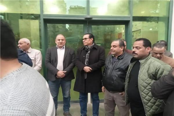 زيارة رئيس نقابة الغزل والنسيج للعناية المركزة بمستشفى المحلة العام