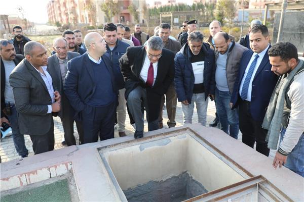 محافظ الجيزة يتفقد التجهيزات لمشروع إسكان الديسمي