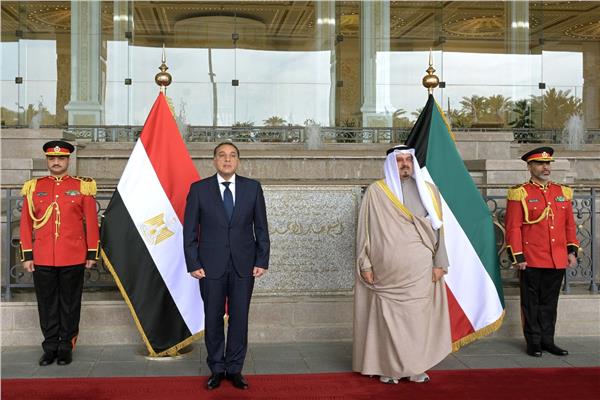 مراسم استقبال رسمية لرئيس الوزراء بتشريف نظيره الكويتي