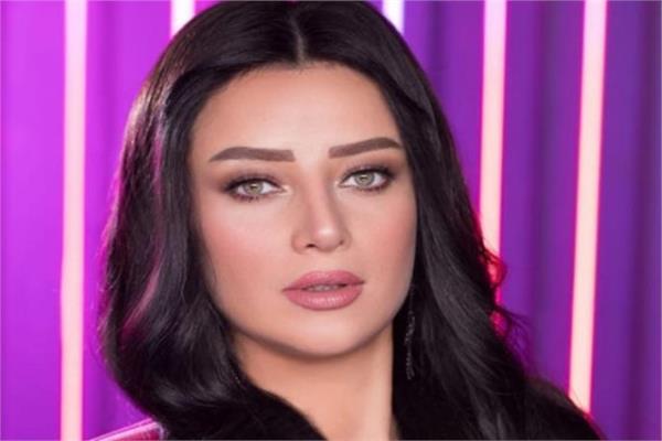 رضوى الشربيني 