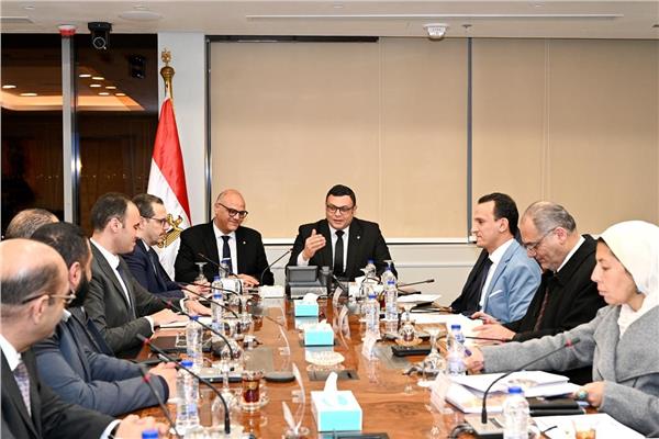 وزير الإسكان ومحافظ القليوبية