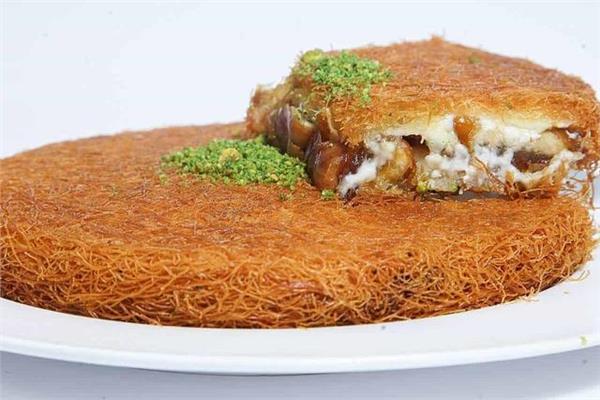 الكناقة بالتمر