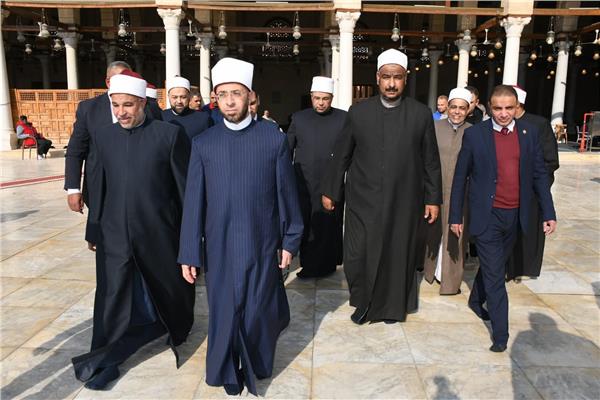 جانب من الجولة الميدانية 