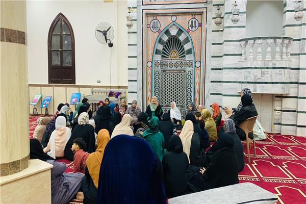 ملتقى الفكر الإسلامي للواعظات في أول أيام رمضان 