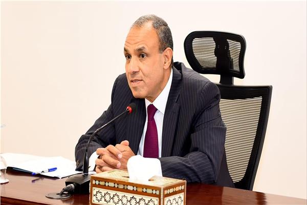 وزير الخارجية والهجرة
