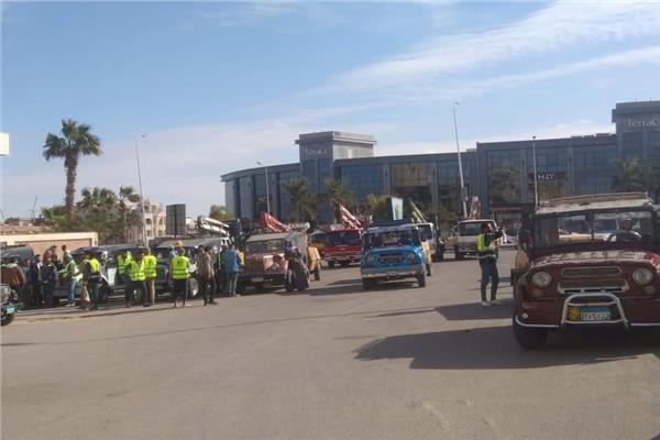 جانب من  حملة لإزالة مخالفات البناء بالشروق