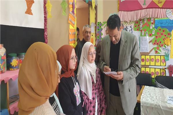 وكيل وزارة التربية والتعليم بالغربية يتفقد انتظام الدراسة بمدارس بسيون التعليمية