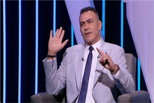 عصام الحضري حارس وقائد المنتخب الوطني السابق