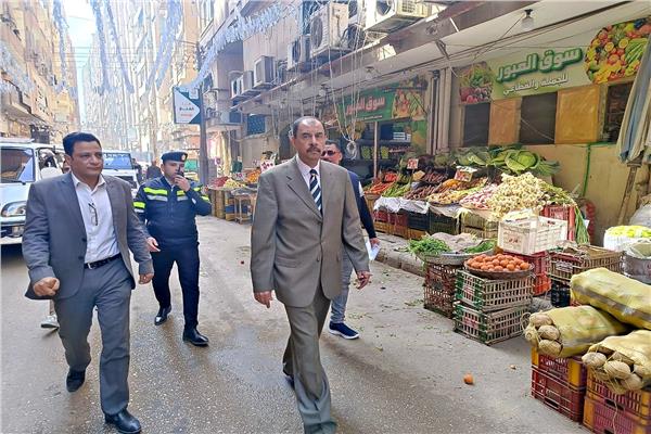 جولة محافظ سوهاج في عدد من الشوارع والميادين