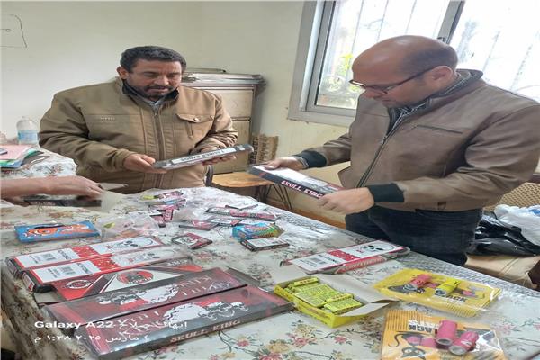 ضبط 10 آلاف قطعة ألعاب نارية 