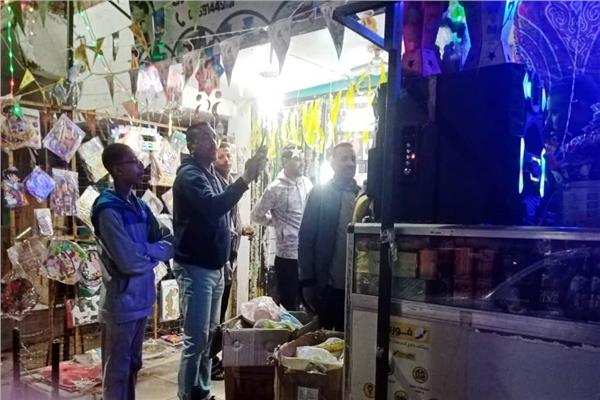 جانب من الحملات علي بائعي الالعاب النارية
