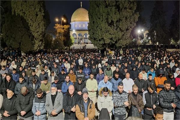 العشاء والتراويح في المسجد الأقصى - صورة أرشيفية