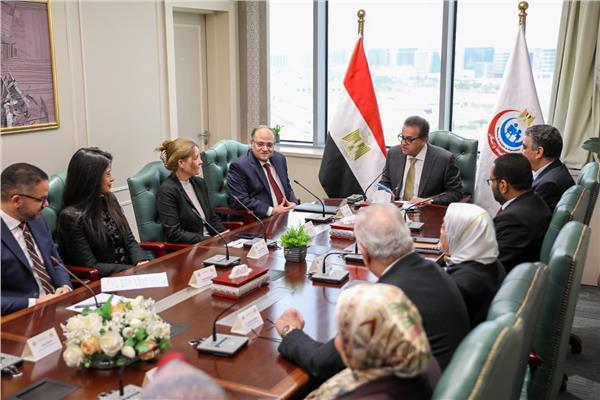 نائب رئيس مجلس الوزراء وزير الصحة