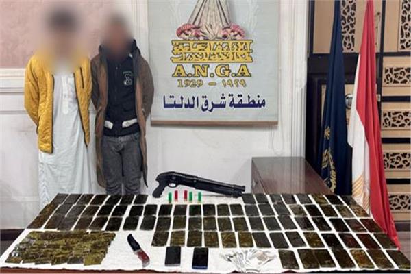 اثنان من المتهمين المضبوطين
