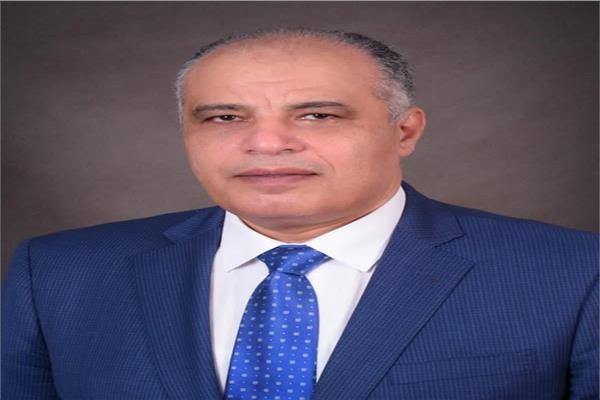  الدكتور علاء عزوز رئيس قطاع الإرشاد الزراعي
