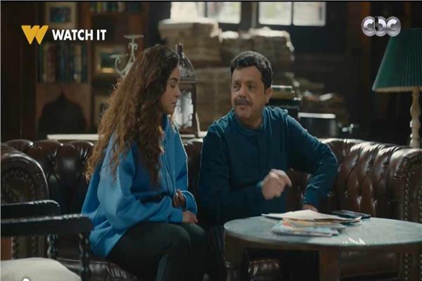 مشهد من مسلسل شهادة معاملة أطفال