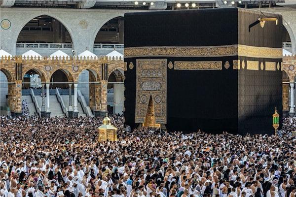 السياحة تلغي حجز عدد من رحلات عمرة رمضان 2025