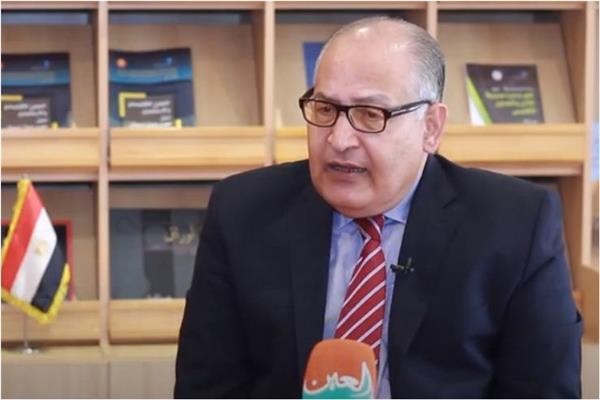 السفير عزت سعد