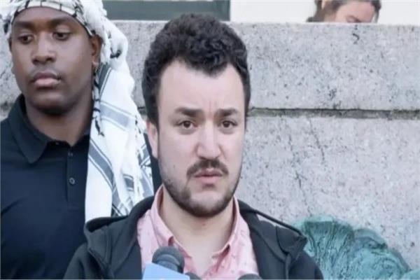 الطالب الفلسطيني محمود خليل