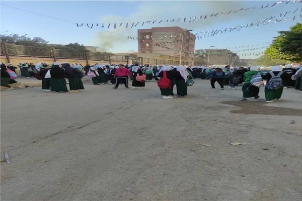 جانب من الحريق داخل مدرسة هدي شعراوي