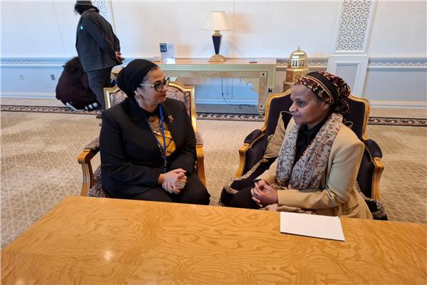 المستشارة أمل عمار وحنان سليمان