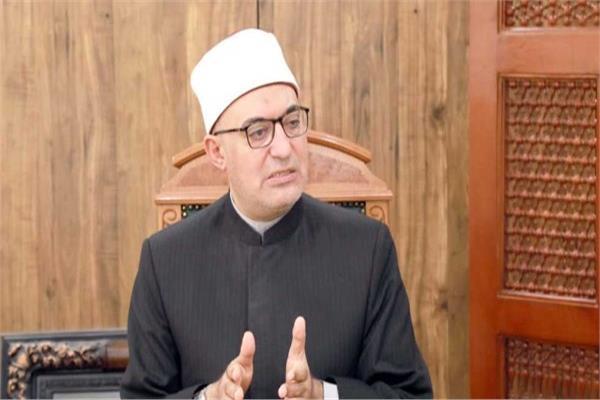 الدكتور نظير عياد مفتي الجمهورية
