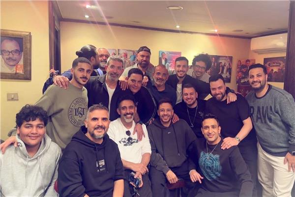 عمرو مصطفي و محمد حماقي في افطار أيمن بهجت قمر